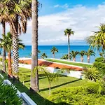 Albatros Aparthotel 3*