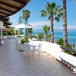 Albatros Aparthotel 3*