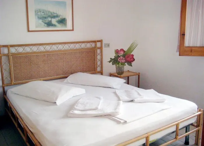 מלון דירות Albatros 3*