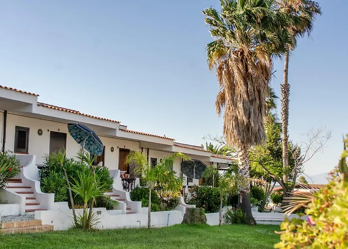 Albatros מלון דירות בריאטיקו