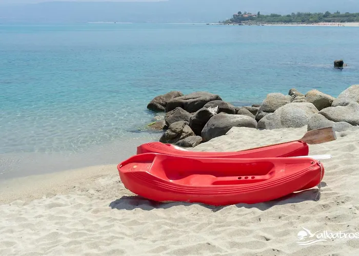 Albatros מלון דירות בריאטיקו