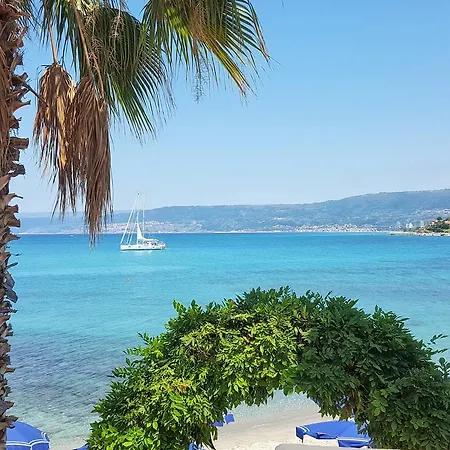 Albatros Aparthotel 3*