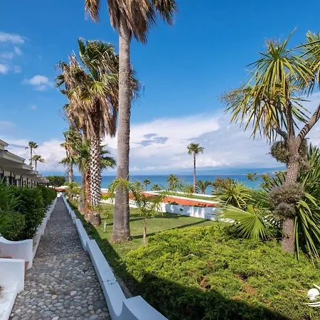 Aparthotel Albatros 3*