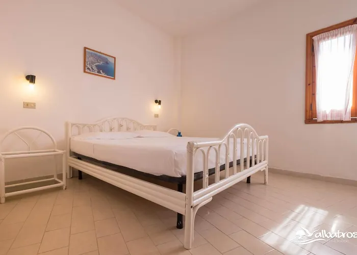 Albatros アパートホテル