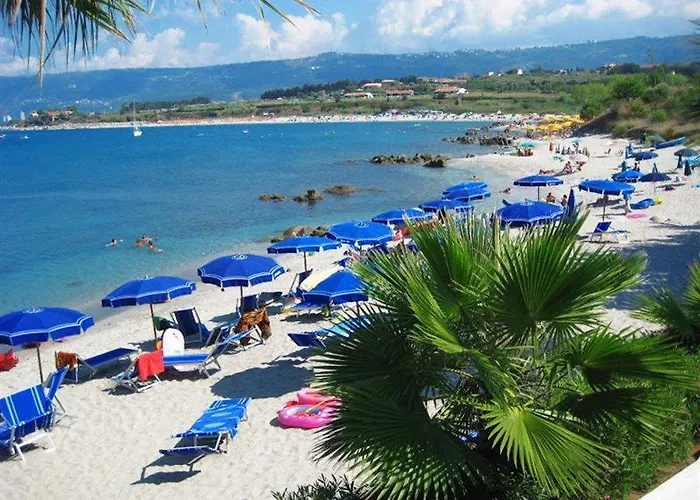 アパートホテル Albatros