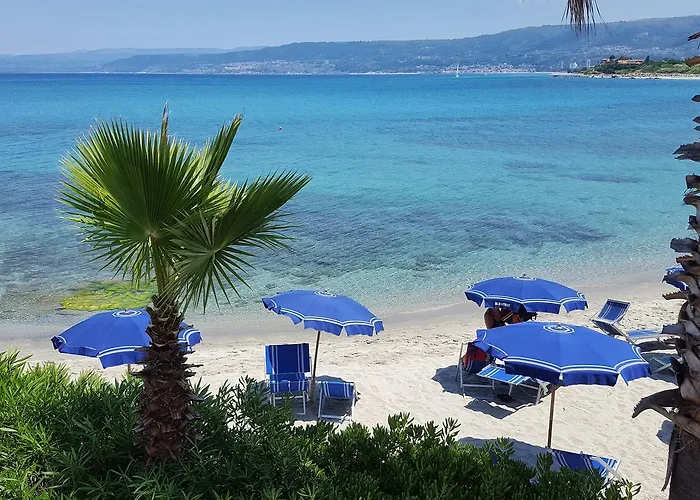 Albatros アパートホテル 3*