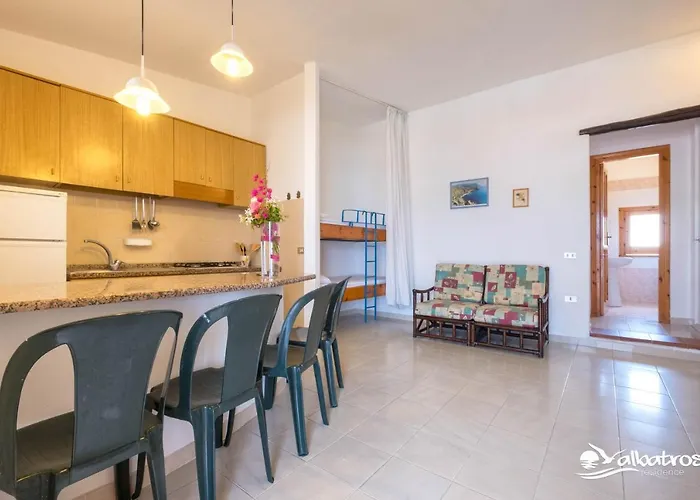 アパートホテル Albatros 3*