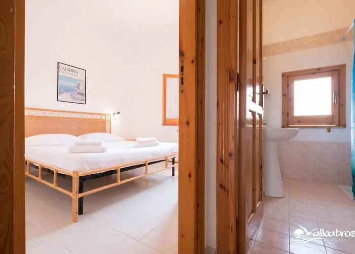 アパートホテル Albatros