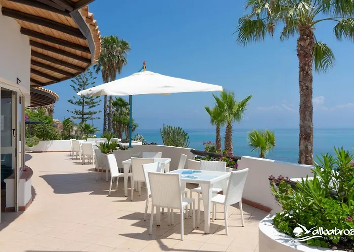 Albatros ブリアーティコ