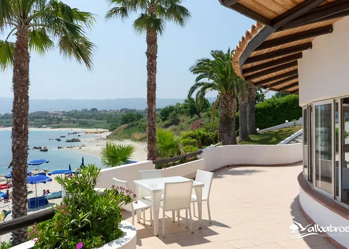 アパートホテル Albatros